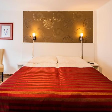 Riviera Rooms Vendegszobak Mosonmagyaróvár Εξωτερικό φωτογραφία