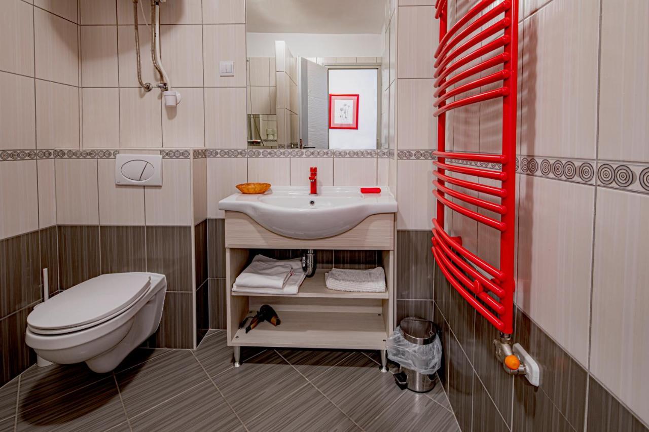 Riviera Rooms Vendegszobak Mosonmagyaróvár Εξωτερικό φωτογραφία